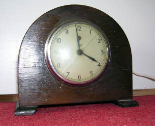 electric mantel clock: Temco: England: 1930s electric mantel clock: Temco: England: 1930s?